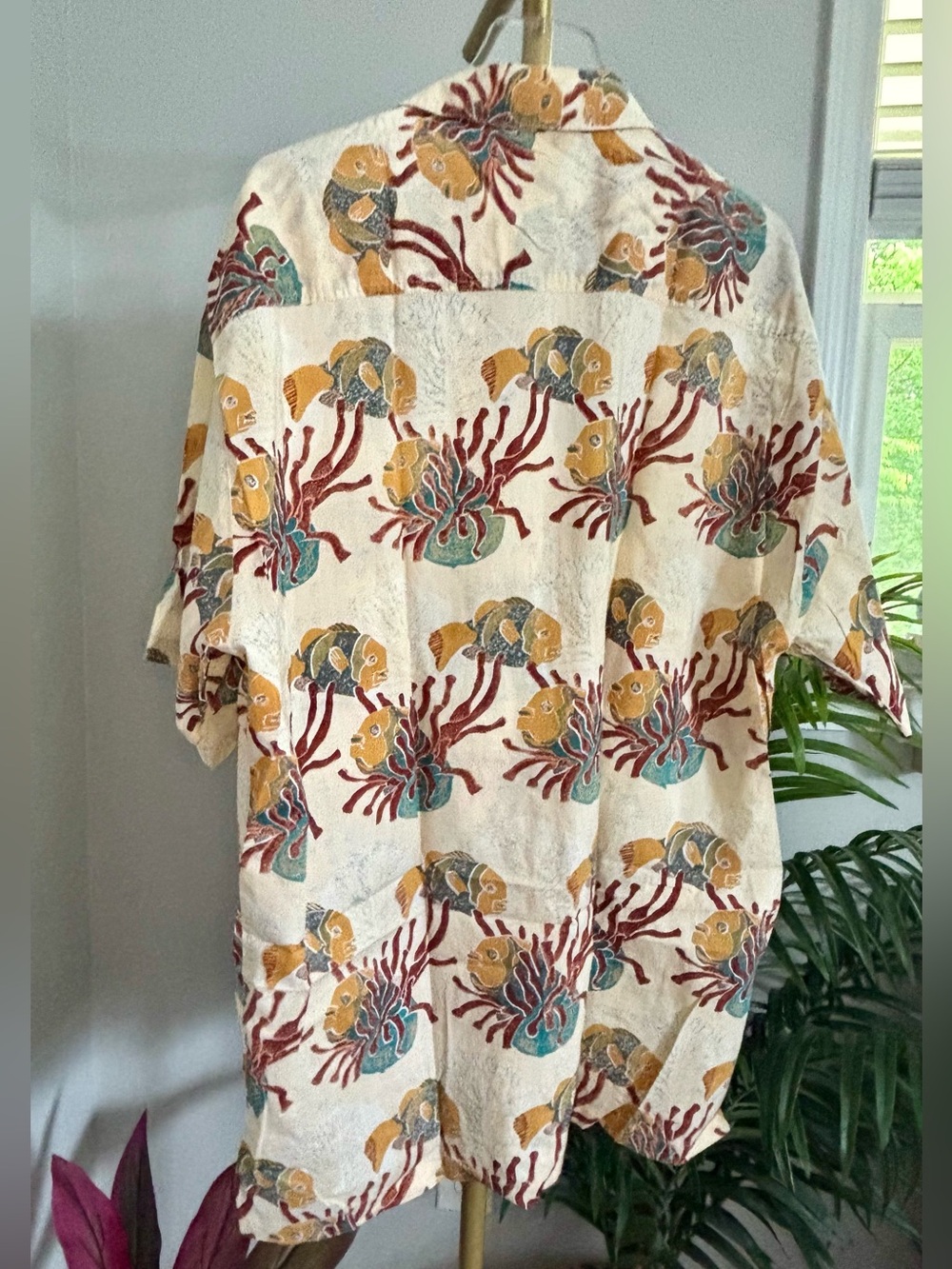 Kahala Tropical Fish Print Aloha Shirt - Picture 9 of 15